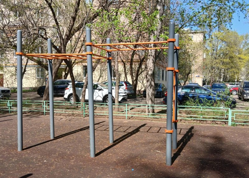 Площадка для воркаута в городе Москва №10620 Средняя Хомуты фото