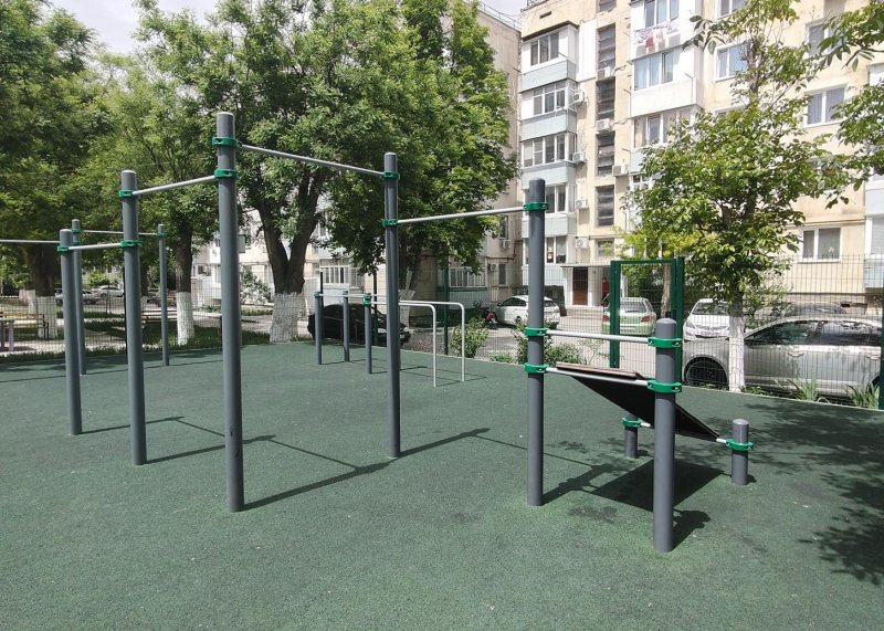 Площадка для воркаута в городе Феодосия №13138 Средняя Хомуты фото