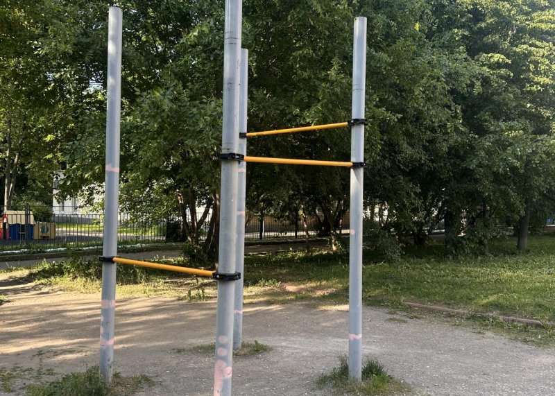 Площадка для воркаута в городе Москва №13155 Маленькая Советская фото