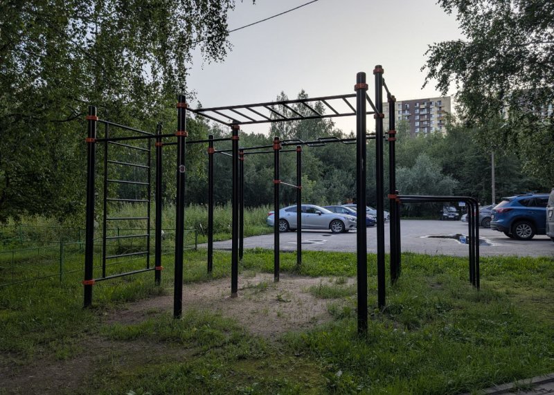 Площадка для воркаута в городе Лобня №13191 Маленькая Хомуты фото