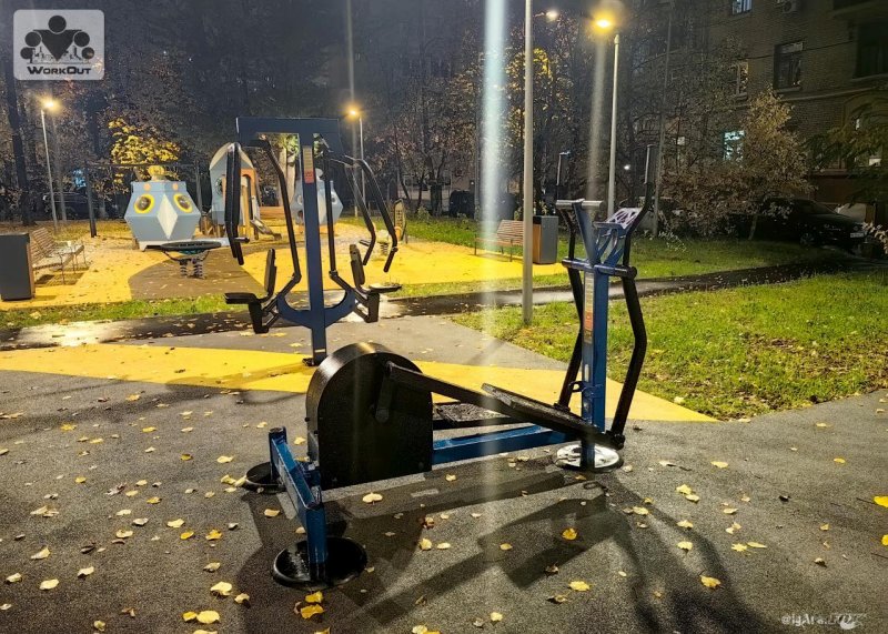 Площадка для воркаута в городе Москва №10110 Маленькая Хомуты фото