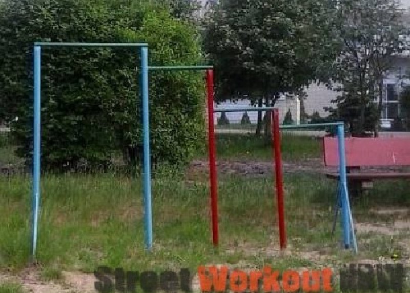 Площадка для воркаута в городе Белосток №3776 Маленькая Советская фото