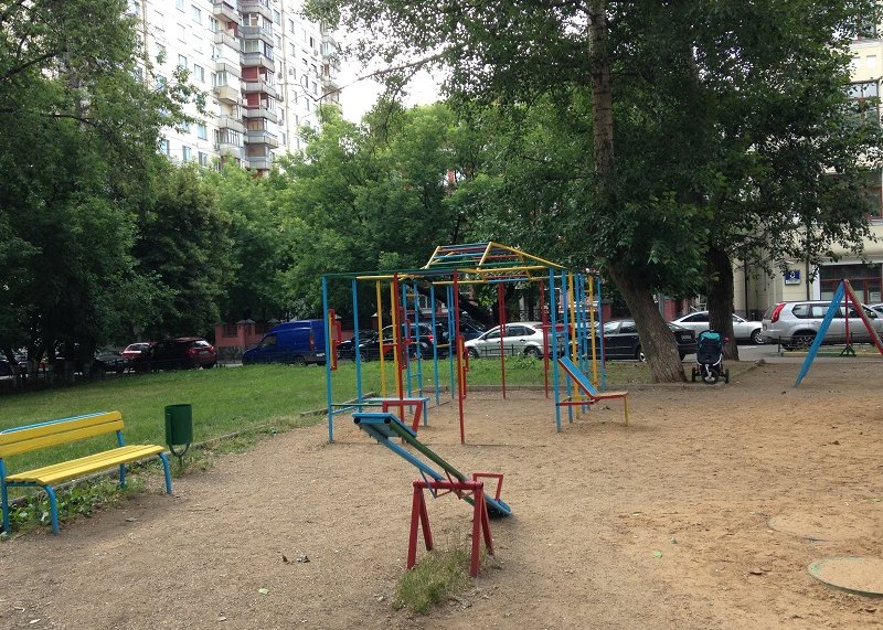 Площадка для воркаута в городе Москва №2239 Маленькая Советская фото
