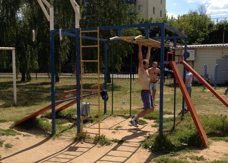 Площадка для воркаута в городе Климовск №2347 Маленькая Хомуты фото