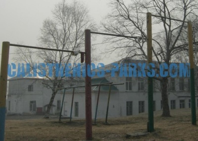 Площадка для воркаута в городе Дальнегорск №3472 Маленькая Советская фото