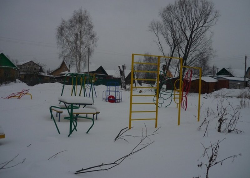 Площадка для воркаута в городе Пенза №431 Маленькая Современная фото