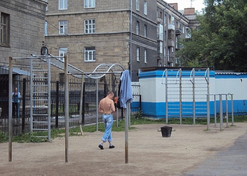 Площадка для воркаута в городе Новосибирск №128 Средняя Советская фото