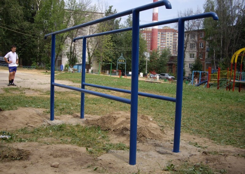 Площадка для воркаута в городе Дмитров №1117 Большая Современная фото