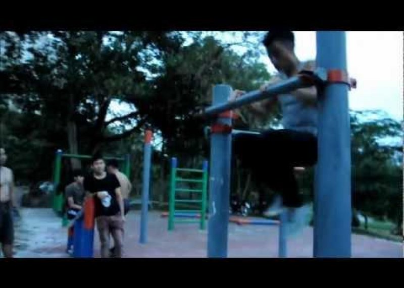 Kuching Street Workout (Official Video)