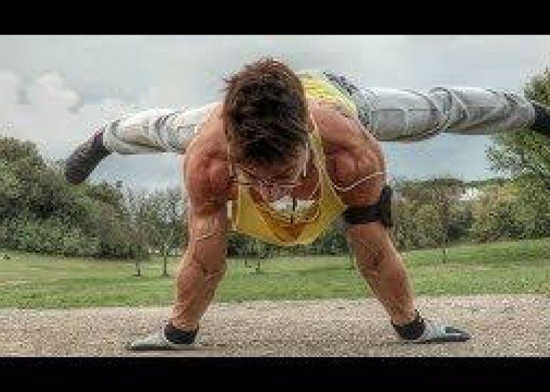 Explosives Street Workout Monster !! Andrea Larosa