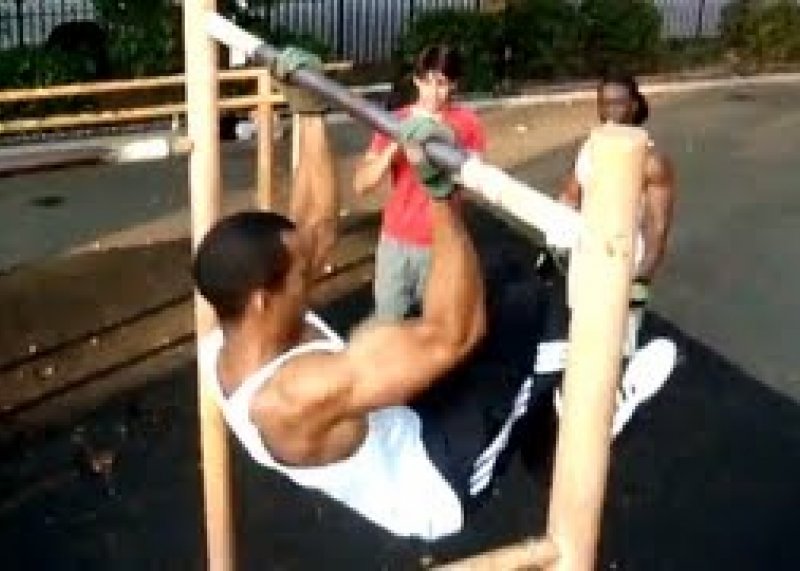 Zef (Bar-barians) - Calisthenics & Weight Training