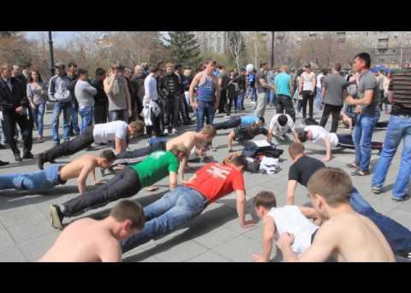 9 МАЯ!  РЕКОРД ПОБЕДЫ (24 838) Nsk 2013