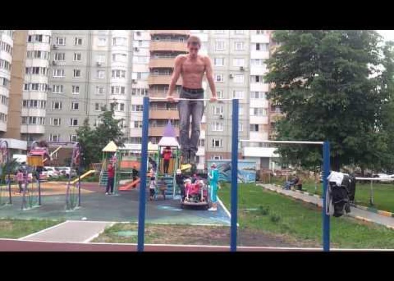 SET OF CLEAN MUSCLE-UPS