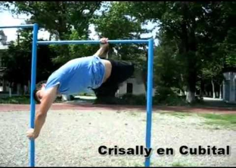 Crisally en Cubital.wmv